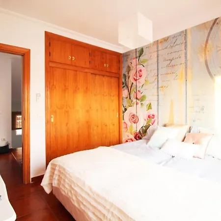 Villa Maite With Pool And Hot Tub Spainsunrentals 1057 *