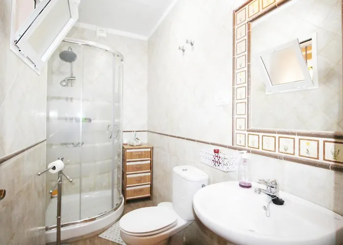 Maite With Pool And Hot Tub Spainsunrentals 1057 *